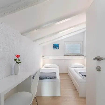Guest house Vilma Funtana