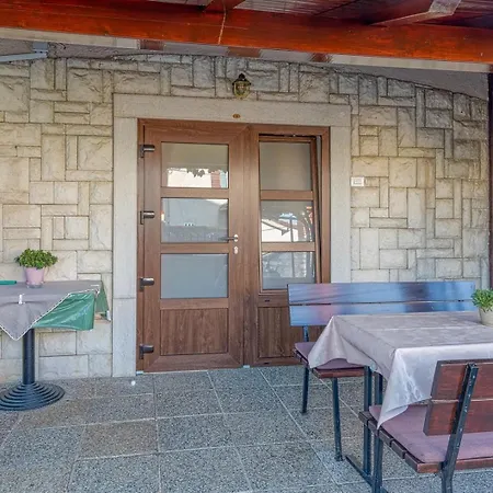 Vilma Guest house 3*
