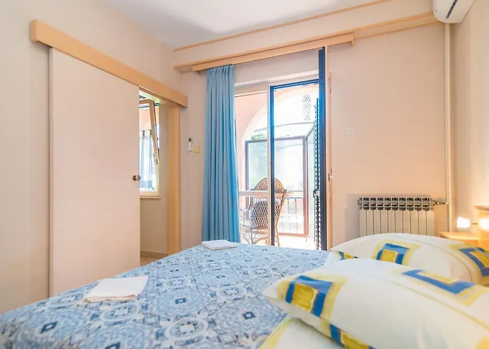 Vilma ゲストハウス フンタナ